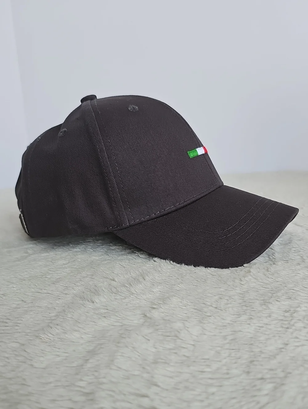 NWT Italian Flag Minimalist Embroidered Black Baseball Cap Hat